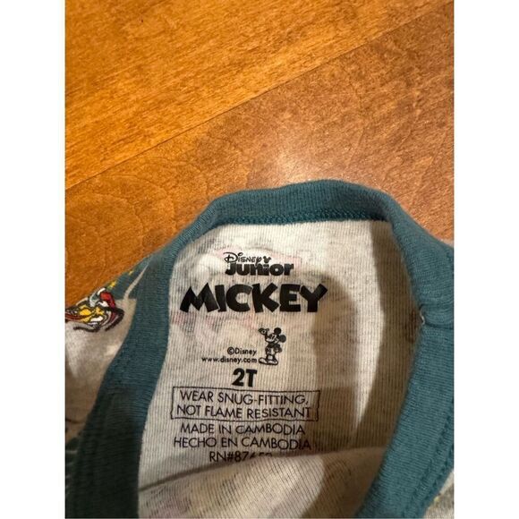 Toddler Disney Mickey Mouse Christmas pajamas - Picture 4 of 4
